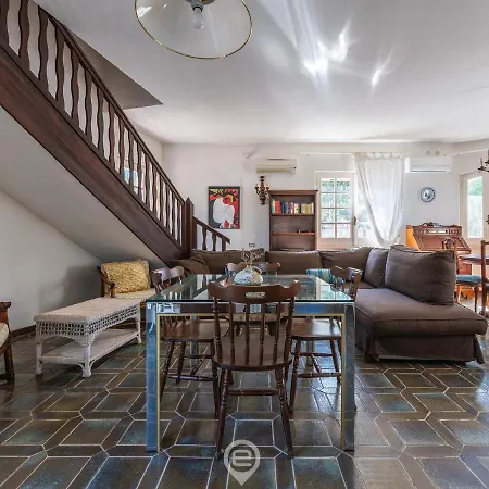 Beachside Casa Lucia